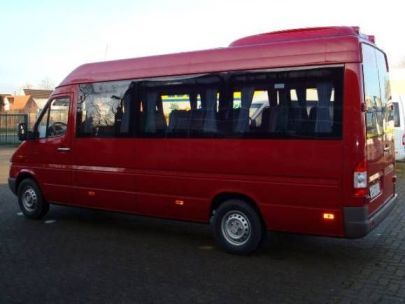 mikroautobusu noma ar šoferi mikroautobusa īre ar šoferi